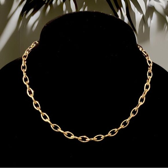 CHUNKY/DANTY 18K GOLD CHAIN POINTER OVAL INTRICATE DESIGN NECKLACE CHOICE COLLAR - Picture 1 of 3